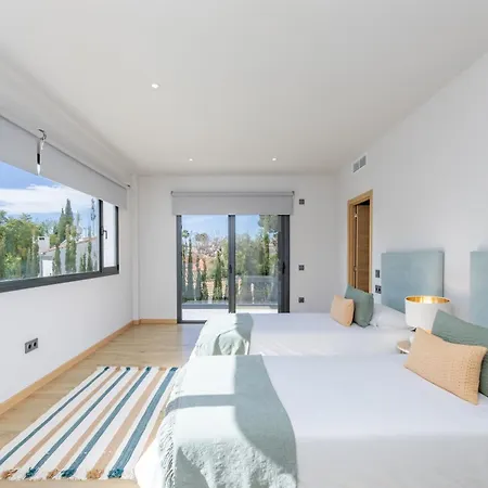 فيلة Alegria By Kura Homes ماربيا