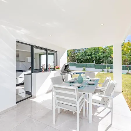 فيلة Alegria By Kura Homes ماربيا