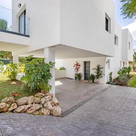 Villa Alegria By Kura Homes Marbella